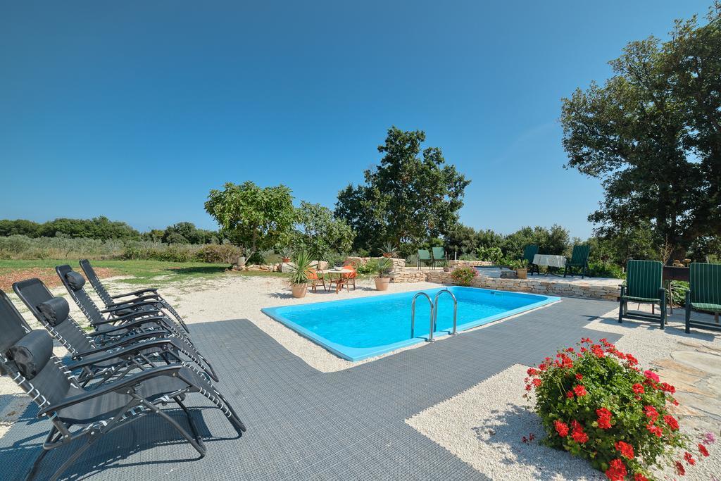 Beautiful Villa Palera With Private Pool Near Pula Ližnjan Zewnętrze zdjęcie