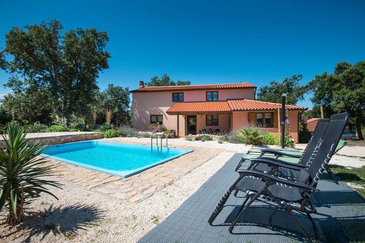 Beautiful Villa Palera With Private Pool Near Pula Ližnjan Zewnętrze zdjęcie